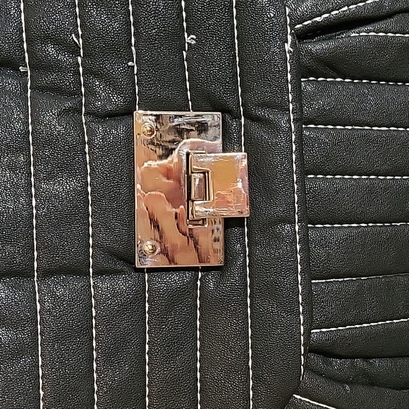 Black bag with chain strap. - Picture 3 of 3